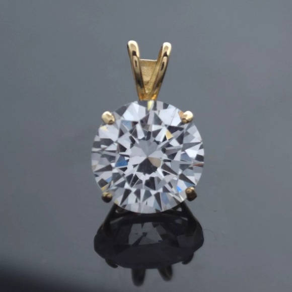 ROUND SOLITAIRE CUT 14K YELLOW GOLD PENDANT - Picture 3 of 5